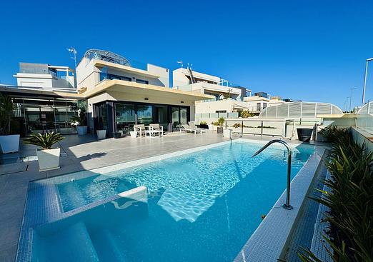 Villa in Orihuela Costa