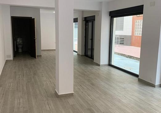 Commercial in Guardamar del Segura