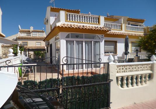 Town house in Playa Flamenca