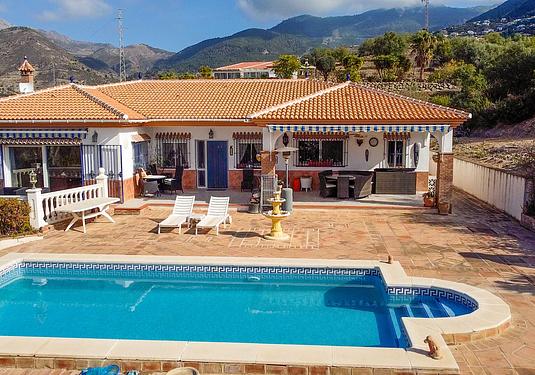 Villa in Alcaucín