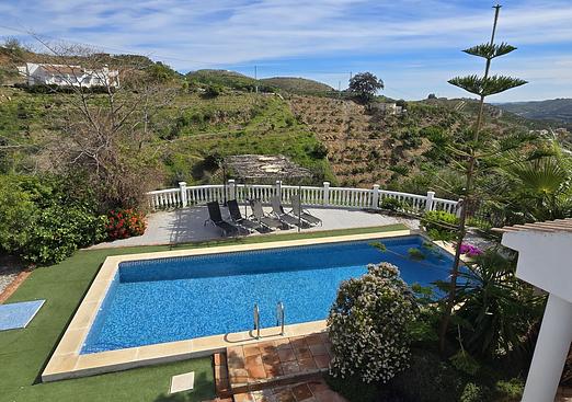 Villa in Benamargosa