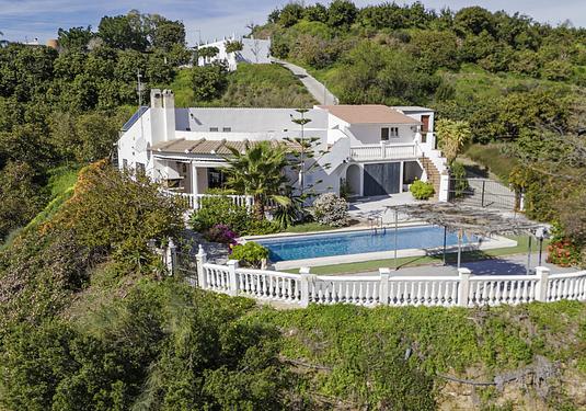 Villa in Benamargosa