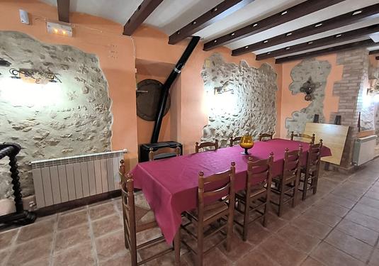 Commercial in Banyeres De Mariola