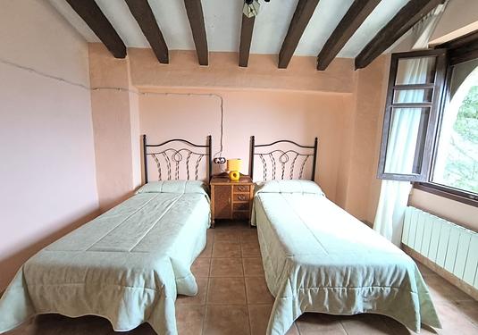 Commercial in Banyeres De Mariola