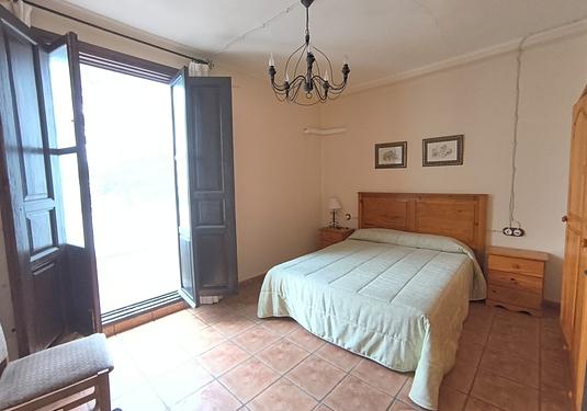 Commercial in Banyeres De Mariola