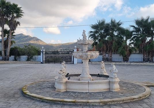 Villa in Hondon de los Frailes