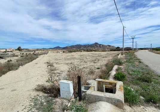 Country house in Abanilla