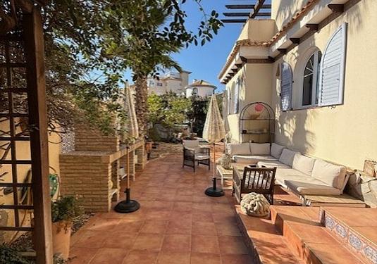 Villa in Orihuela Costa