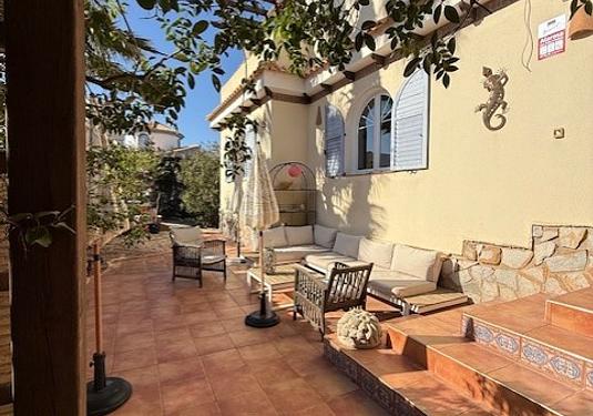 Villa in Orihuela Costa