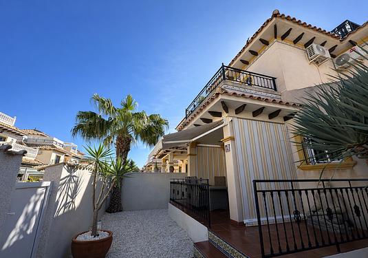 Quad house in Orihuela Costa