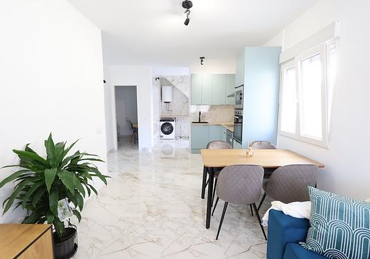 Semi detached in El Chaparral