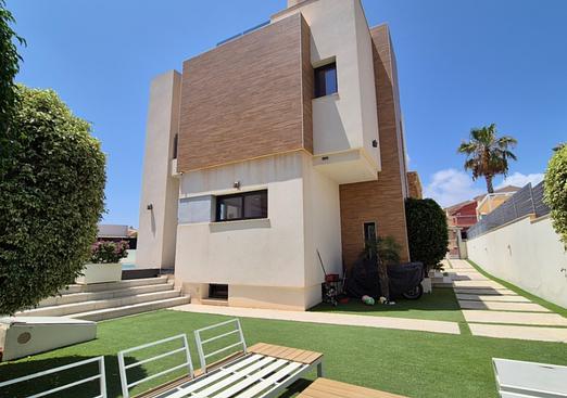 Villa in Torrevieja
