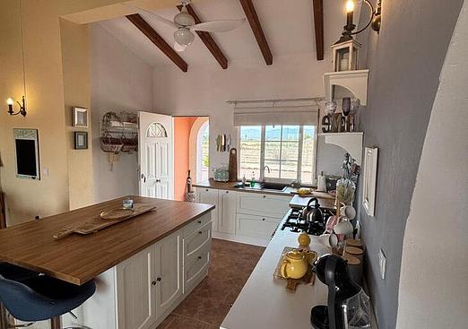 Country house in Dolores