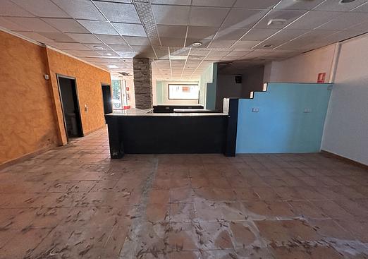 Commercial in Villamartin