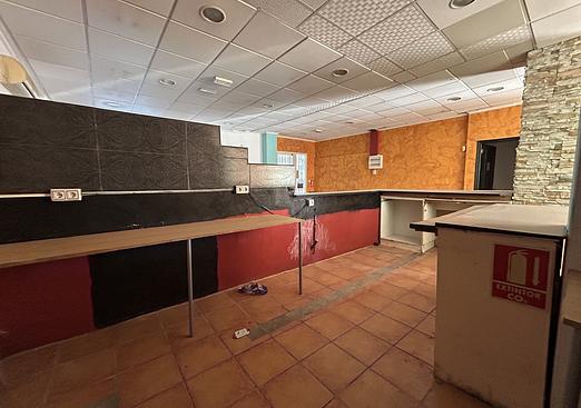 Commercial in Villamartin