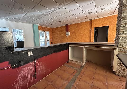 Commercial in Villamartin