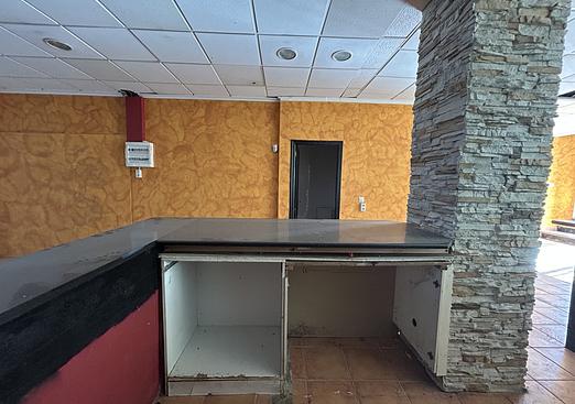 Commercial in Villamartin