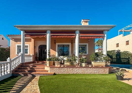 Villa in La Mata
