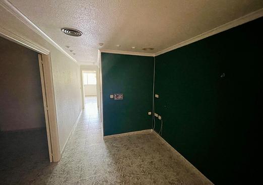 Commercial in Los Alcazares