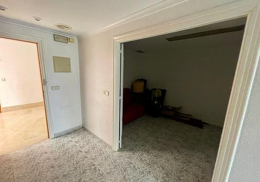 Commercial in Los Alcazares