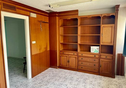 Commercial in Los Alcazares