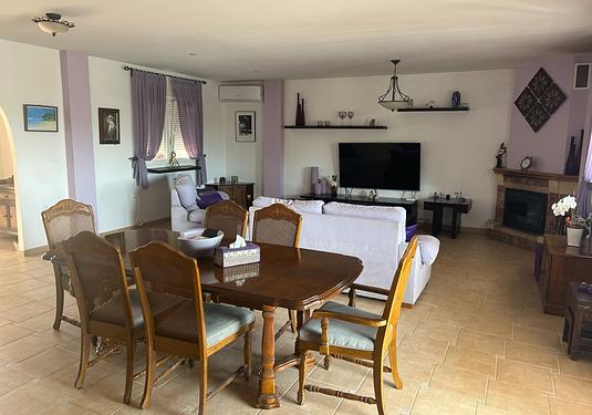 Villa in Algorfa