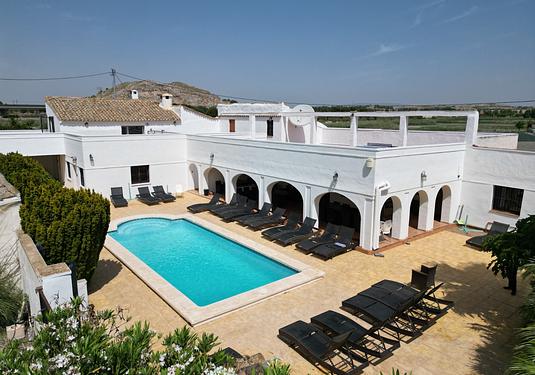 Villa in Villena