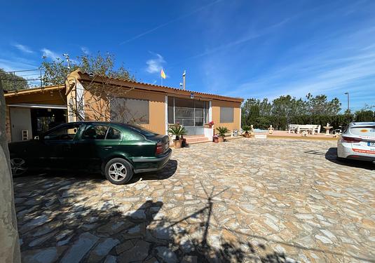 Villa in Guardamar del Segura