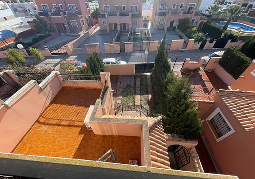 Town house in Los Montesinos