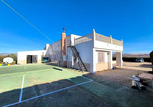Villa in Villena