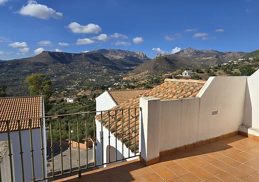 Town house in Alcaucín