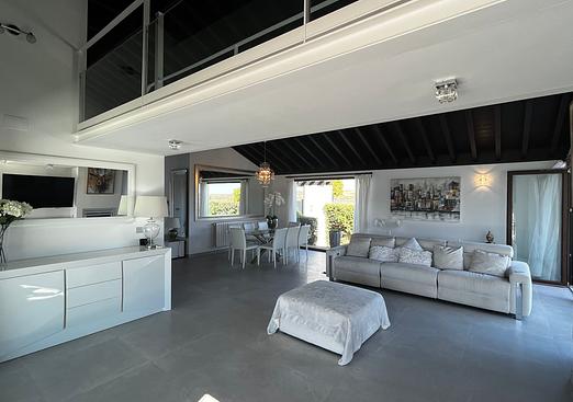 Villa in Sucina