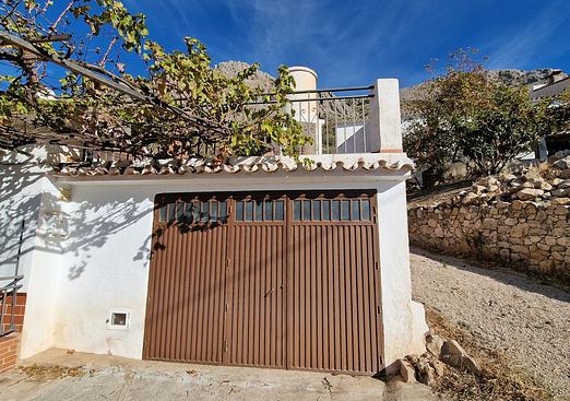 Villa in Periana