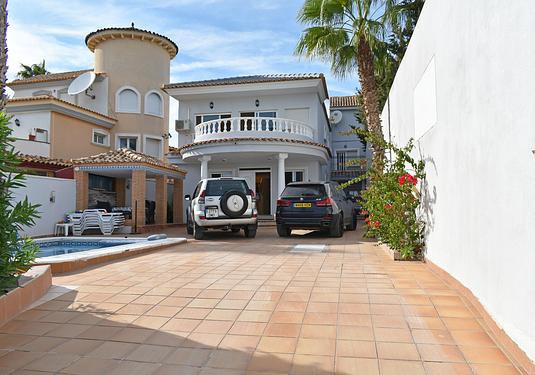 Villa in Torremendo