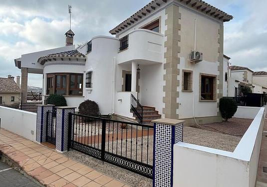 Villa in Algorfa