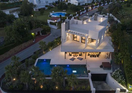 Villa in Nueva Andalucía