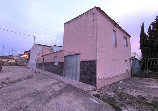 Town house in Yecla