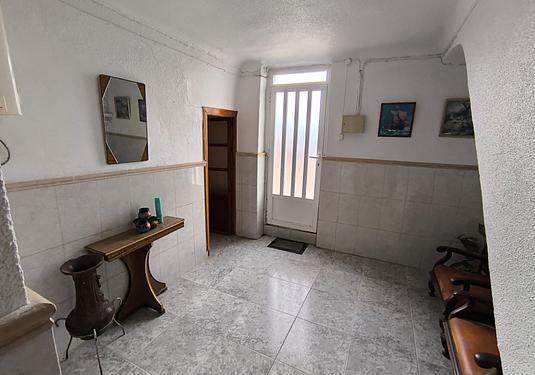 Town house in Yecla