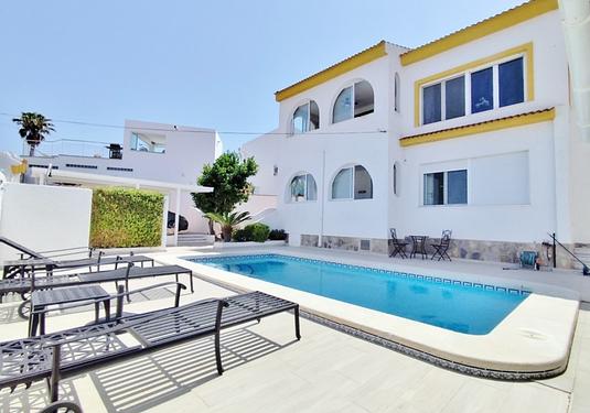 Villa in San Miguel de Salinas