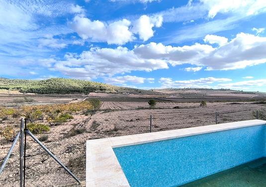 Country house in Yecla