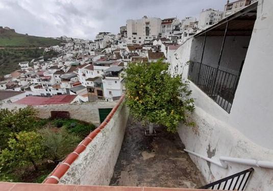 Town house in Alora