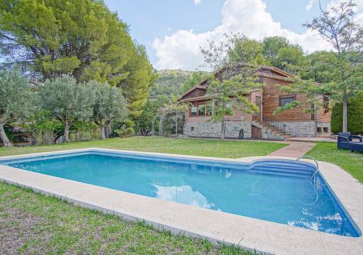 Commercial in Orba