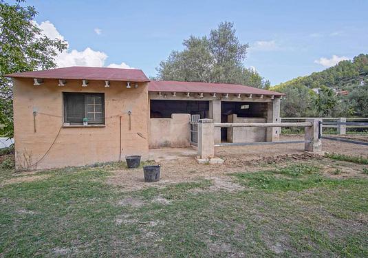Commercial in Orba