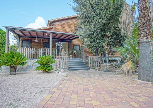 Commercial in Orba