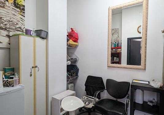 Commercial in Lo Crispin