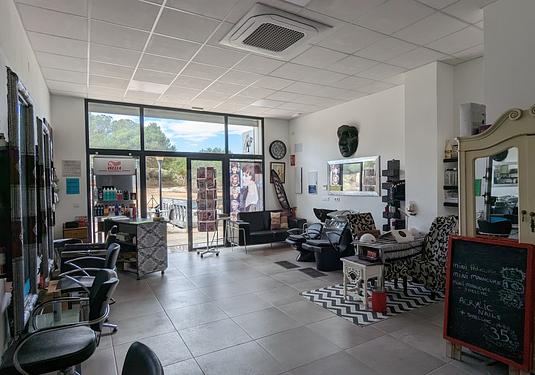 Commercial in Lo Crispin