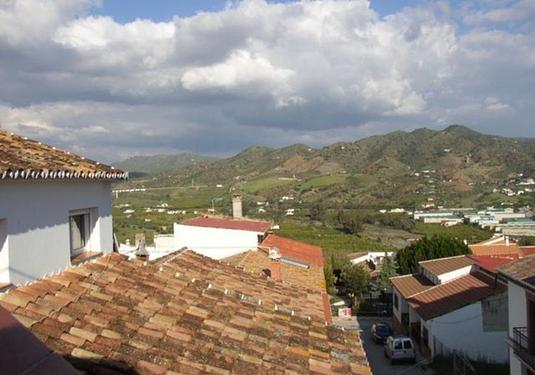 Town house in Alora