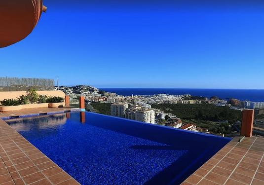 Villa in Almunecar
