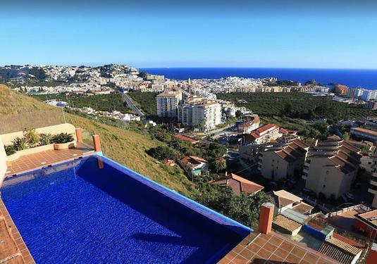 Villa in Almunecar