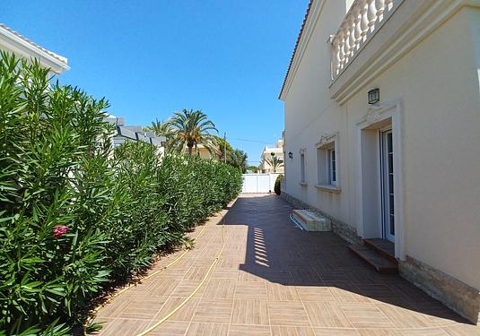 Villa in Cabo Roig